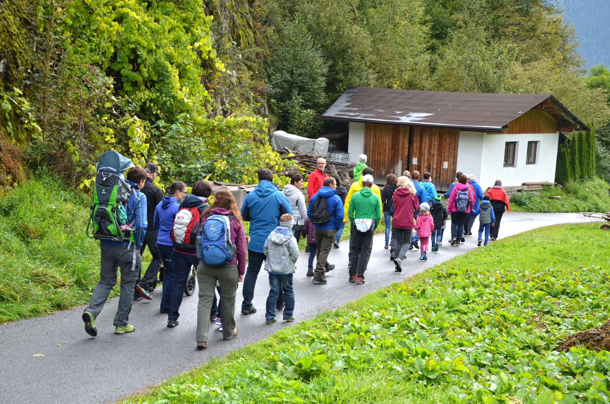 Massivhaus_Wandertag