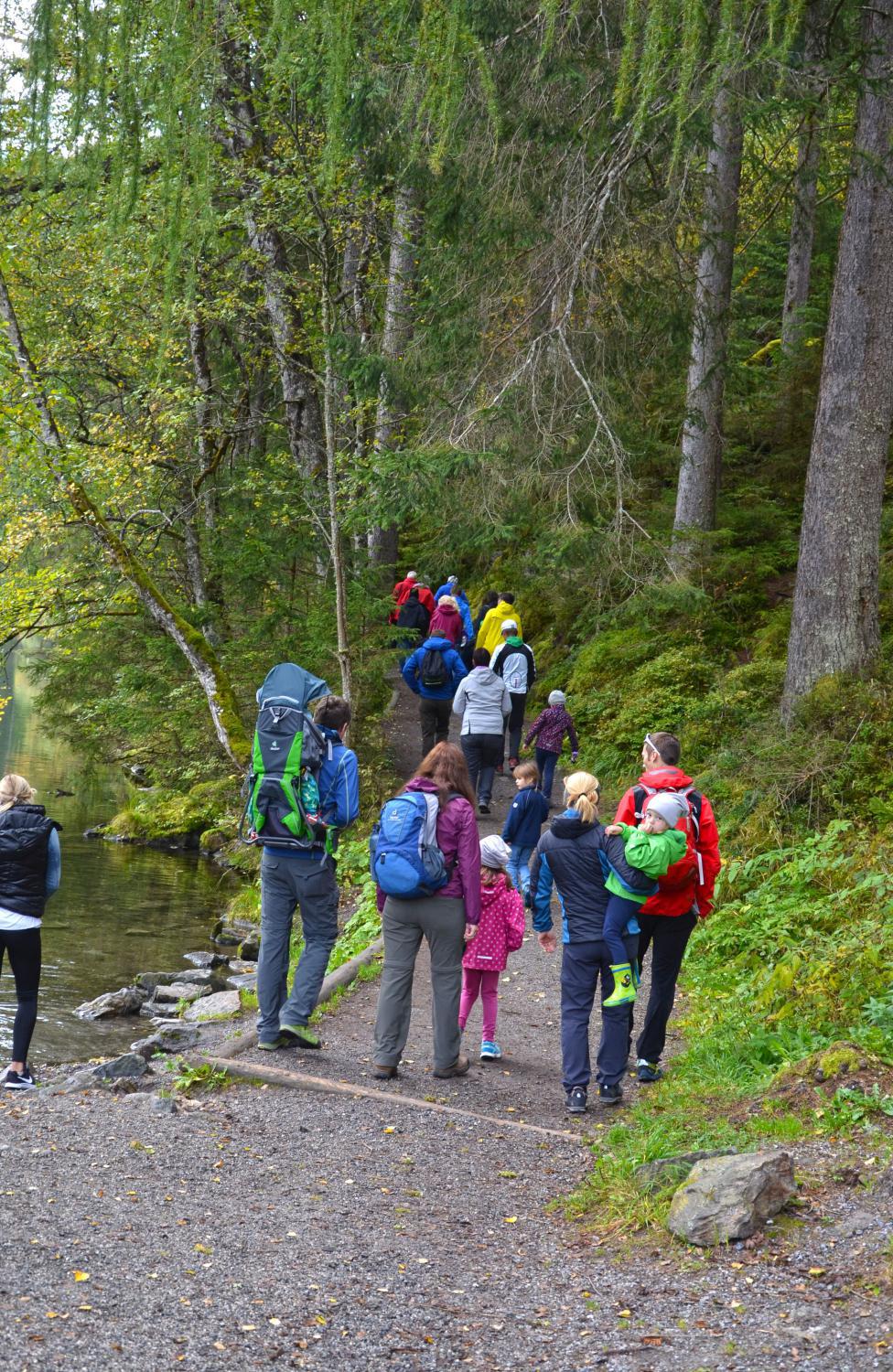 Massivhaus_Wandertag